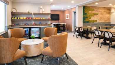 Lobby 4 SureStay Plus Hotel by Best Western Kennewick Tri-Cities