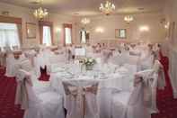 Functional Hall Classic Lodges - Farington Lodge