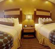 ห้องนอน 3 Best Western Plus Palo Alto Inn & Suites