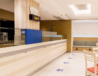 Lobi 2 Holiday Inn Express Rosario, an IHG Hotel