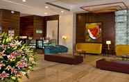 Lobby 3 Golden Tulip Lucknow