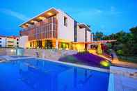 Swimming Pool Labranda Velaris Resort