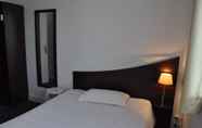 Kamar Tidur 5 Le Lorient Hotel