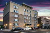 Bangunan La Quinta Inn & Suites by Wyndham Brooklyn Downtown