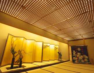 Lobby 2 Kinjohro Kanazawa