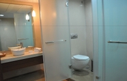 In-room Bathroom 7 Cambay Resort Jamdoli