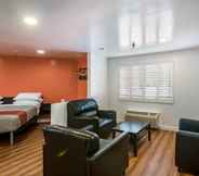 Kamar Tidur 2 Motel 6 Monterey Park, CA