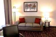 Common Space Hampton Inn & Suites Tulsa/Tulsa Hills