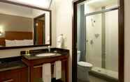 In-room Bathroom 2 Hyatt Place San Antonio–North/Stone Oak