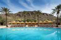 Swimming Pool The Canyon Suites at The Phoenician, Luxury Collection