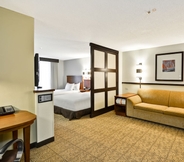 Kamar Tidur 4 Hyatt Place Chicago/Naperville/Warrenville