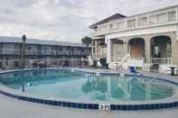 Swimming Pool Topaz Motel