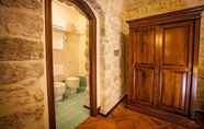 In-room Bathroom 6 Hotel Residenza Petra