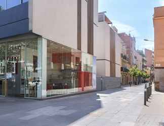 Exterior 2 Feelathome Poblenou Beach Apartments