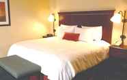 Kamar Tidur 3 Hampton Inn Yorkville