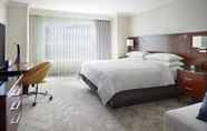 Bedroom 5 Atlanta Airport Marriott Gateway