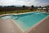 Swimming Pool Agriturismo Le Rondini di Francesco di Assisi