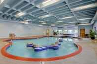 Kolam Renang Best Western Plus Kamloops Hotel