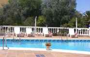 Swimming Pool 6 Hotel Zeus