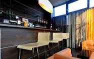 Bar, Cafe and Lounge 2 ibis styles Paris Gennevilliers