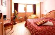 Bedroom 3 Hotel Pedranzini