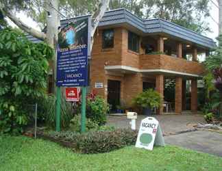 Exterior 2 Noosa Yallambee Holiday Apartments