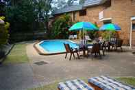 Swimming Pool Noosa Yallambee Holiday Apartments