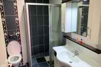 In-room Bathroom Buhara Hotel