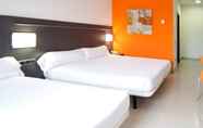 Bedroom 3 Hotel Venture Sant Cugat