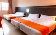 Bilik Tidur 4 Hotel Venture Sant Cugat