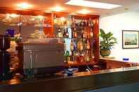 Quầy bar, cafe và phòng lounge Hotel Eden Bleu