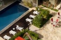 Swimming Pool Hotel Santo Graal