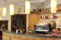 Quầy bar, cafe và phòng lounge Hotel Restaurant Café Uhl