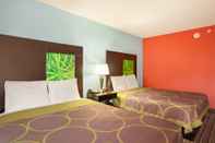 Bedroom Super 8 by Wyndham Pennsville/Wilmington