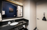 In-room Bathroom 6 Fairfield Inn & Suites by Marriott New Bedford