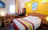 Bedroom 5 B&B Hotel Strasbourg Nord Mundolsheim