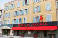 Luar Bangunan Hotel Saint Jacques
