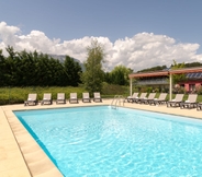 Swimming Pool 2 The Originals Boutique, Hôtel Le Cap, Gap Sud