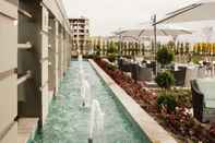 Swimming Pool Novotel Kayseri