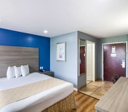 Phòng ngủ 2 Rodeway Inn & Suites