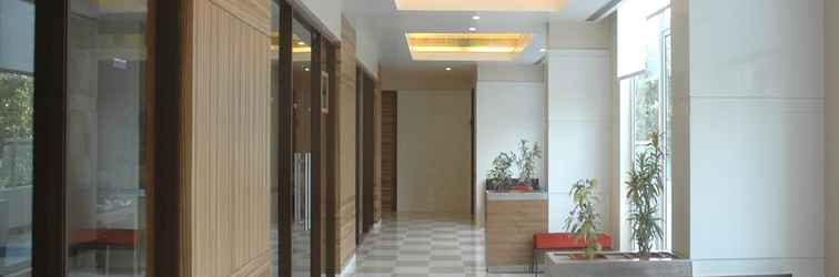 Lobby Hometel Chandigarh