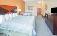 Bilik Tidur 7 Days Inn & Suites by Wyndham Russellville