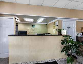 Lobi 2 Quality Inn Tullahoma