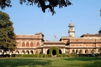 Luar Bangunan Umed Bhawan Palace