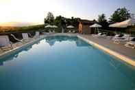 Swimming Pool Castello di Razzano, The Originals Relais (Relais du Silence)