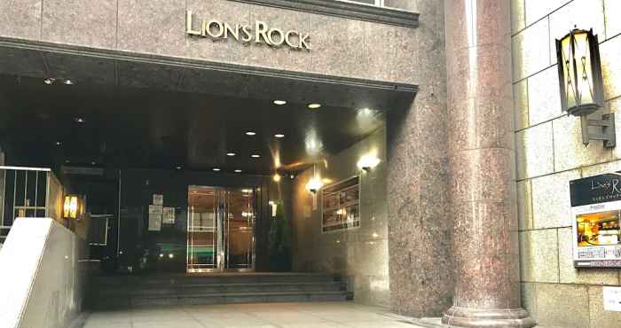 ภายนอกอาคาร Hotel Shinsaibashi Lions Rock