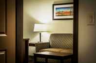 Common Space La Quinta Inn & Suites by Wyndham Las Vegas Airport South