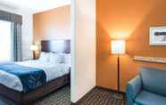 Bedroom 5 Comfort Suites Waxahachie - Dallas