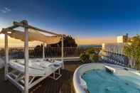 Kolam Renang Hotel Villa Blu Capri