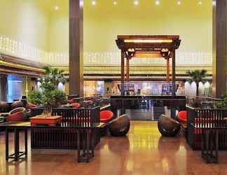 Lobby 2 Jumeirah Himalayas Hotel Shanghai